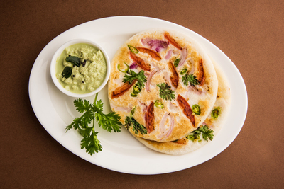 Thakkali Vellutha Uttappam