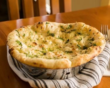Garlic naan