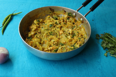 Hara pyaaz anda sabzi