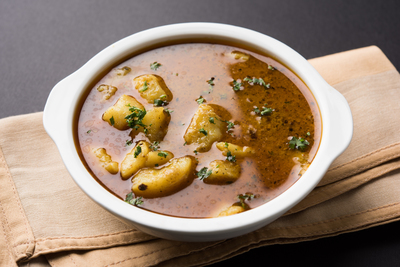 Urulaikizhangu Raasathaar